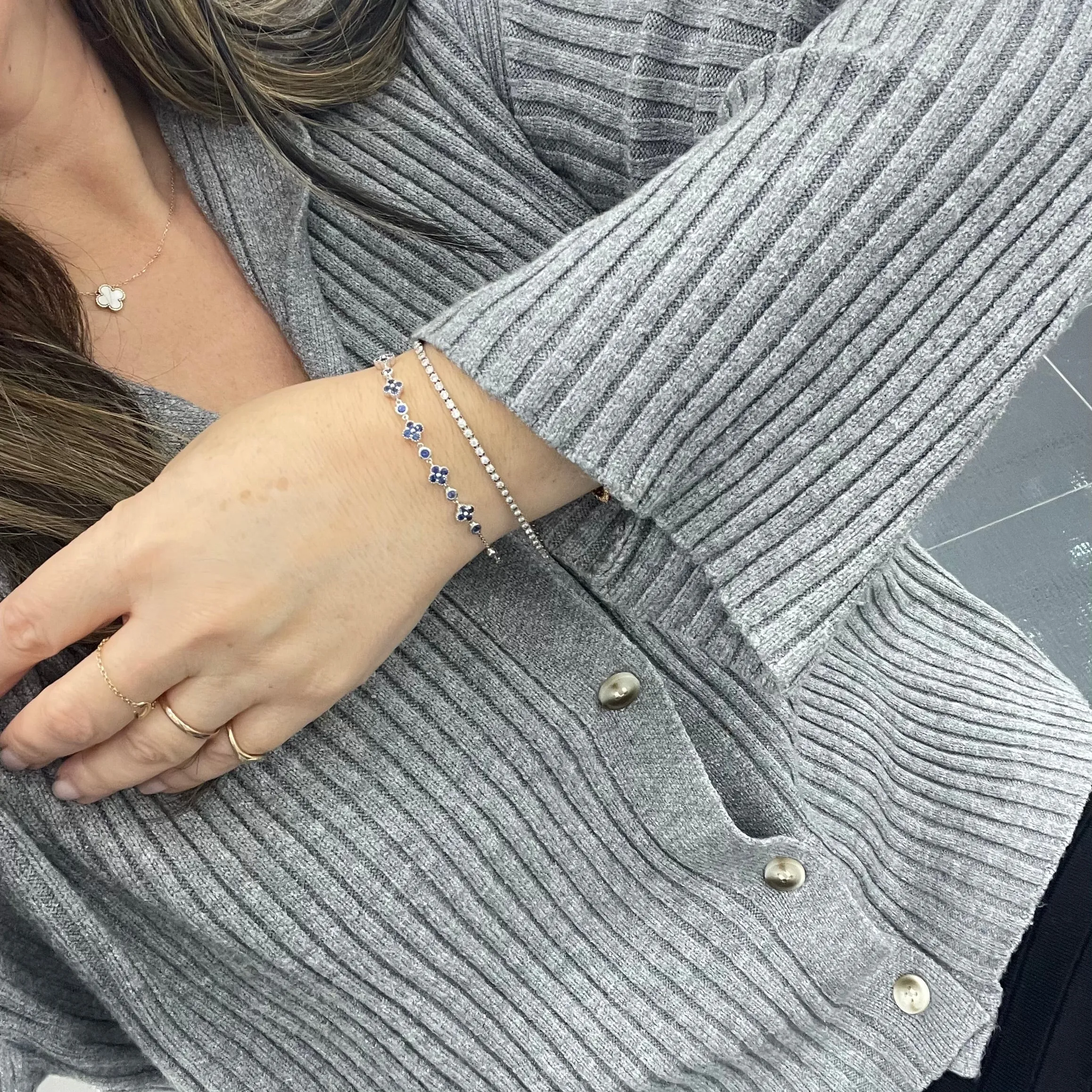 14k White Gold Sapphire Flower Bracelet