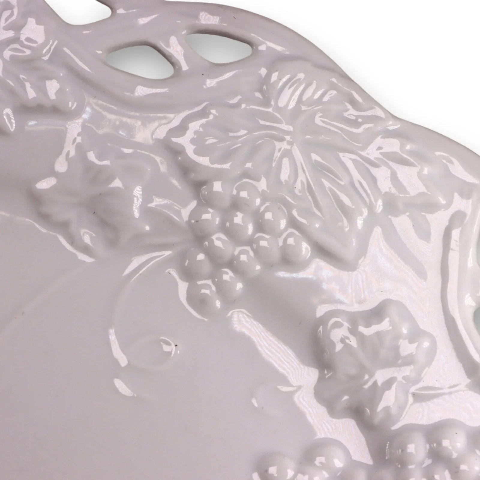 Home Essentials Grape White 14" Oval Serving Platter Basic Porcelina