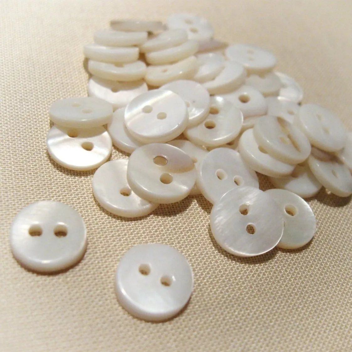 Mother of pearl buttons, Natural white shell sewing buttons, 7 sizes available